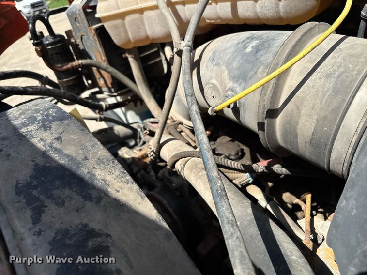 image for item EM2073 2005 Sterling L7500 series dump truck