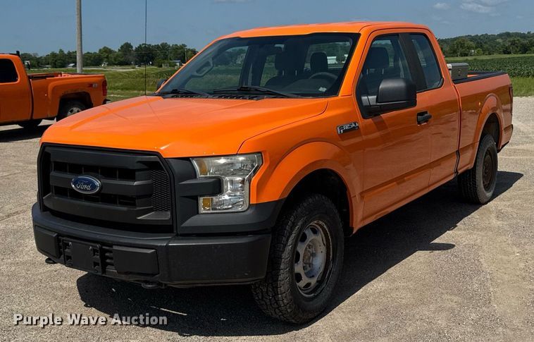 image for item EM2074 2016 Ford F150 XL SuperCab pickup truck