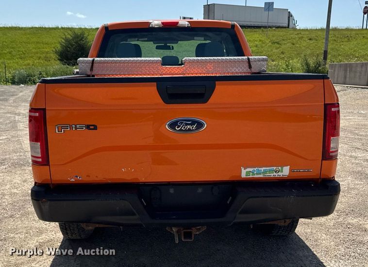 image for item EM2074 2016 Ford F150 XL SuperCab pickup truck