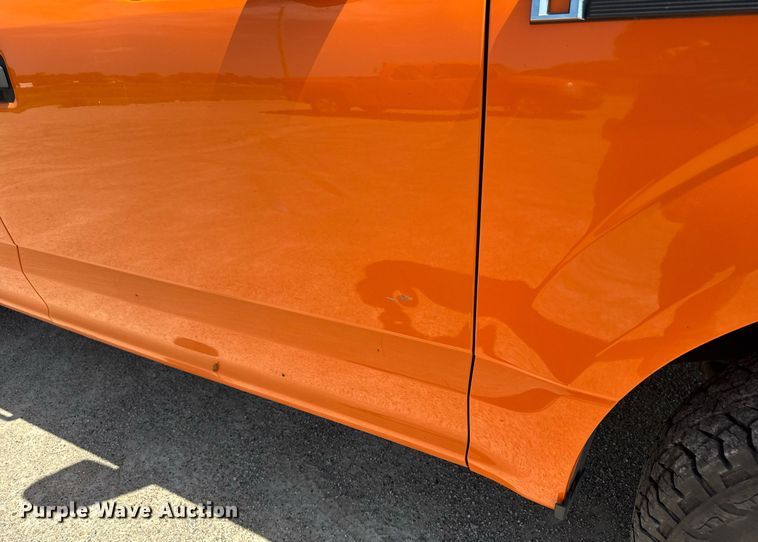 image for item EM2074 2016 Ford F150 XL SuperCab pickup truck