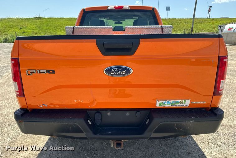 image for item EM2074 2016 Ford F150 XL SuperCab pickup truck