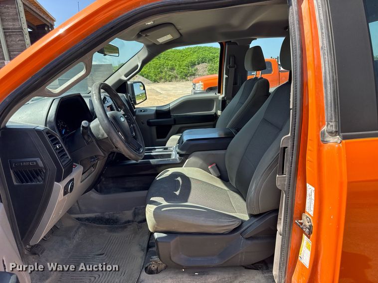 image for item EM2074 2016 Ford F150 XL SuperCab pickup truck