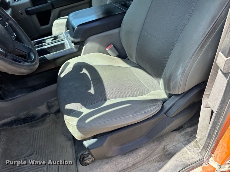 image for item EM2074 2016 Ford F150 XL SuperCab pickup truck