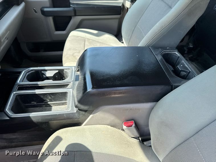 image for item EM2074 2016 Ford F150 XL SuperCab pickup truck