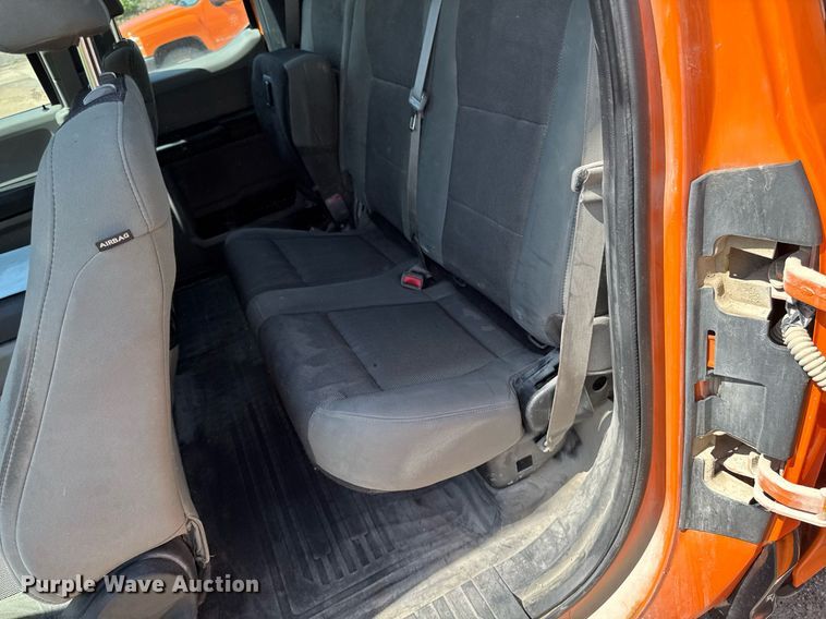 image for item EM2074 2016 Ford F150 XL SuperCab pickup truck