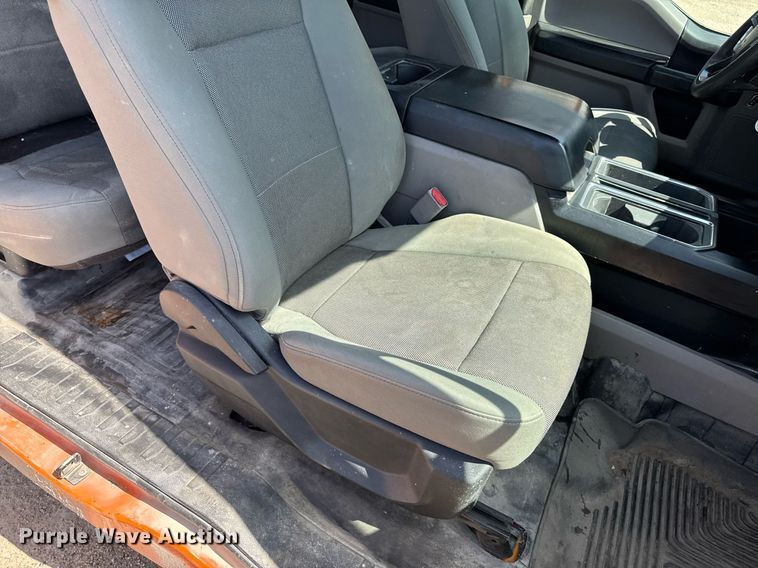 image for item EM2074 2016 Ford F150 XL SuperCab pickup truck