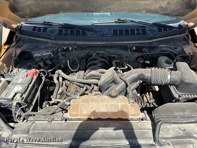 image for item EM2074 2016 Ford F150 XL SuperCab pickup truck