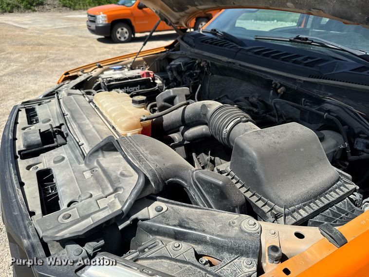 image for item EM2074 2016 Ford F150 XL SuperCab pickup truck