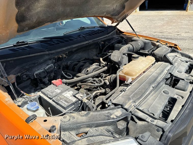 image for item EM2074 2016 Ford F150 XL SuperCab pickup truck