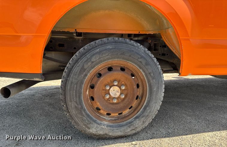image for item EM2074 2016 Ford F150 XL SuperCab pickup truck