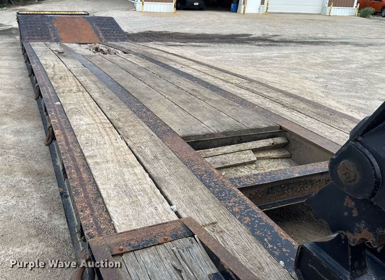 image for item EM2076 2013 Dynaweld LB52-24DPS lowboy equipment trailer