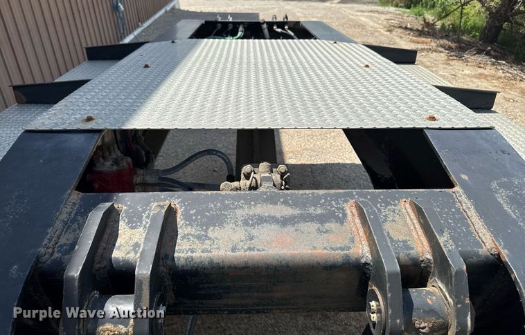 image for item EM2076 2013 Dynaweld LB52-24DPS lowboy equipment trailer
