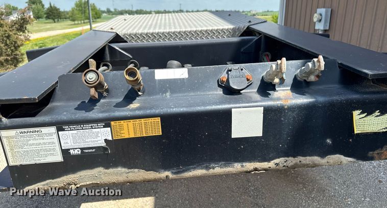 image for item EM2076 2013 Dynaweld LB52-24DPS lowboy equipment trailer