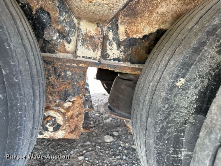 image for item EM2076 2013 Dynaweld LB52-24DPS lowboy equipment trailer