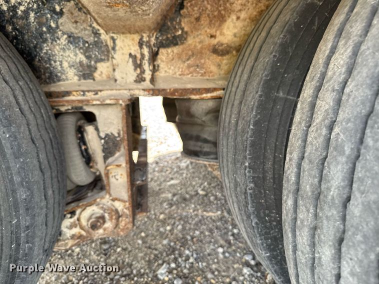 image for item EM2076 2013 Dynaweld LB52-24DPS lowboy equipment trailer