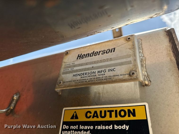 image for item EM2077 2004 Sterling Truck L7500 Series dump truck