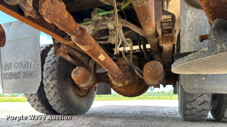 image for item EM2077 2004 Sterling Truck L7500 Series dump truck