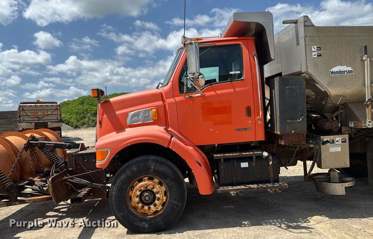 image for item EM2077 2004 Sterling Truck L7500 Series dump truck