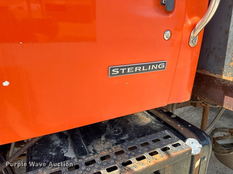 image for item EM2077 2004 Sterling Truck L7500 Series dump truck