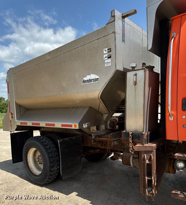 image for item EM2077 2004 Sterling Truck L7500 Series dump truck