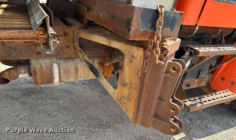 image for item EM2077 2004 Sterling Truck L7500 Series dump truck