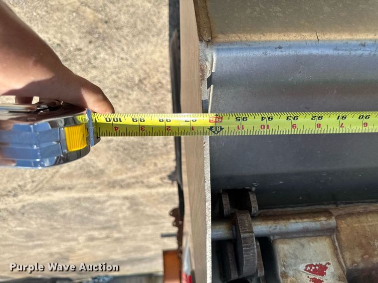 image for item EM2077 2004 Sterling Truck L7500 Series dump truck