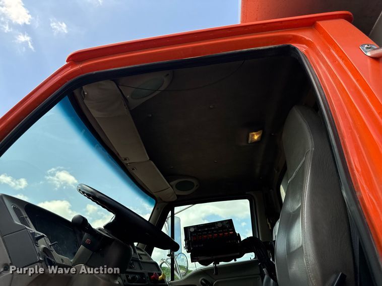 image for item EM2077 2004 Sterling Truck L7500 Series dump truck