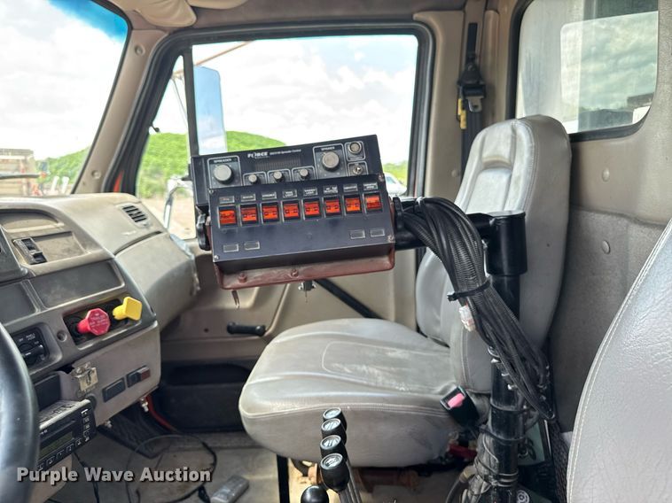 image for item EM2077 2004 Sterling Truck L7500 Series dump truck