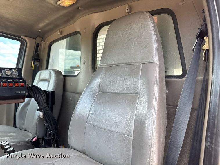 image for item EM2077 2004 Sterling Truck L7500 Series dump truck