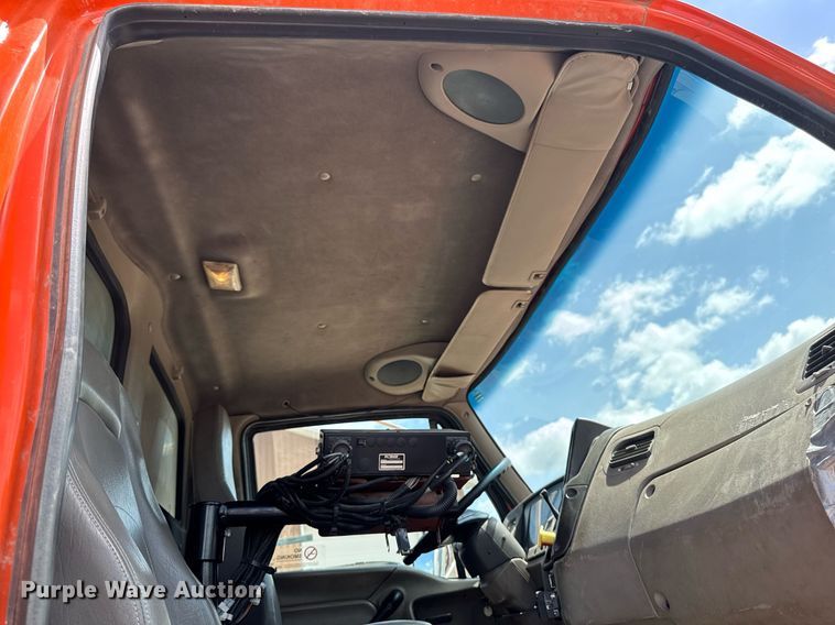 image for item EM2077 2004 Sterling Truck L7500 Series dump truck