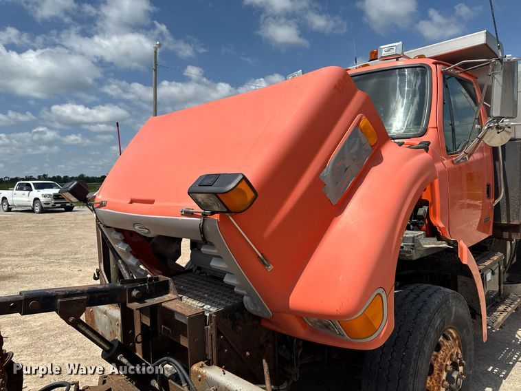 image for item EM2077 2004 Sterling Truck L7500 Series dump truck