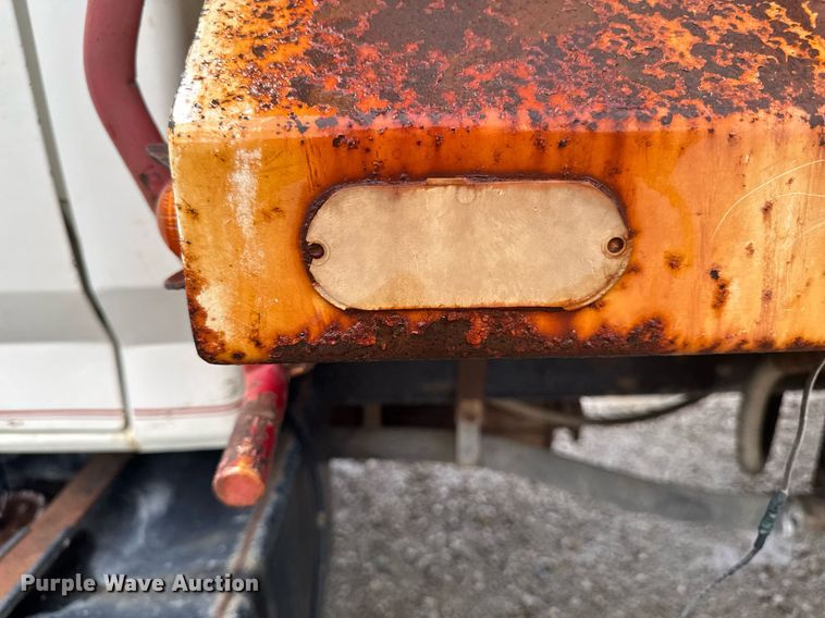 image for item EM2079 1998 Ford F700 dump truck