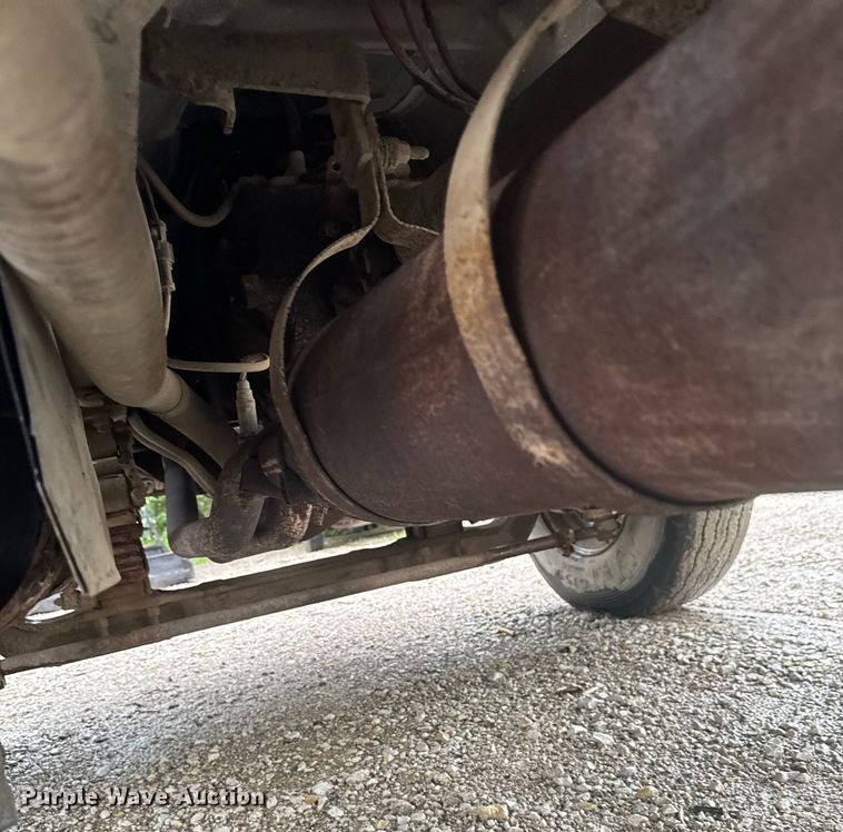 image for item EM2079 1998 Ford F700 dump truck