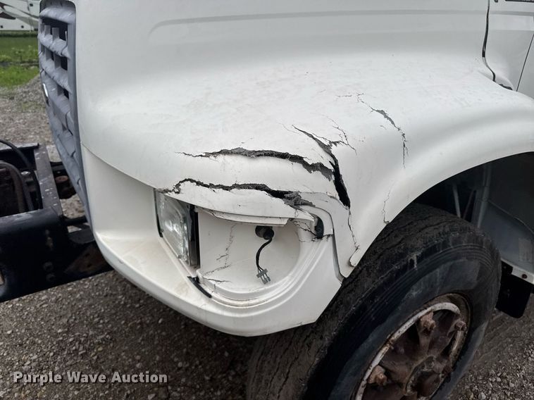 image for item EM2079 1998 Ford F700 dump truck