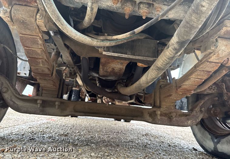 image for item EM2079 1998 Ford F700 dump truck