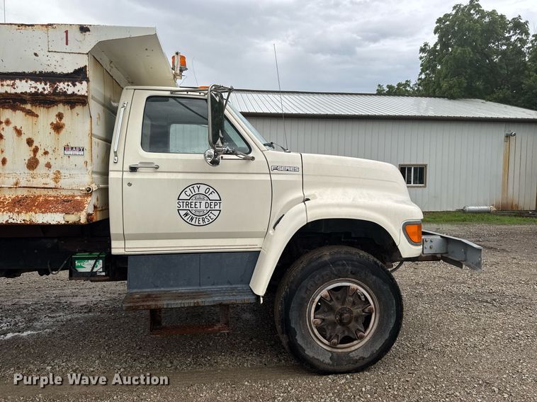 image for item EM2079 1998 Ford F700 dump truck