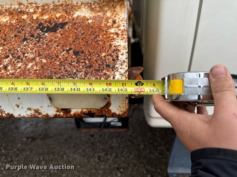 image for item EM2079 1998 Ford F700 dump truck