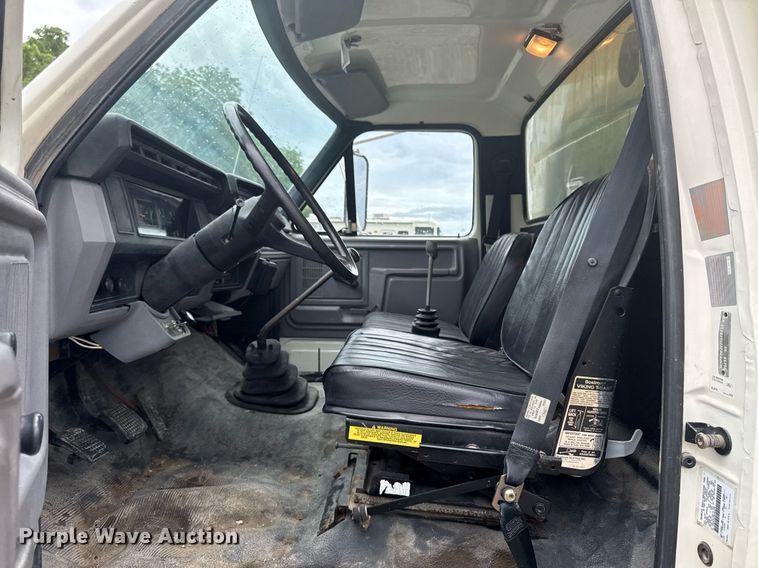 image for item EM2079 1998 Ford F700 dump truck