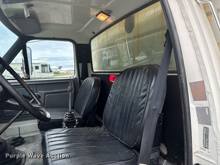 image for item EM2079 1998 Ford F700 dump truck