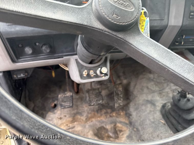 image for item EM2079 1998 Ford F700 dump truck