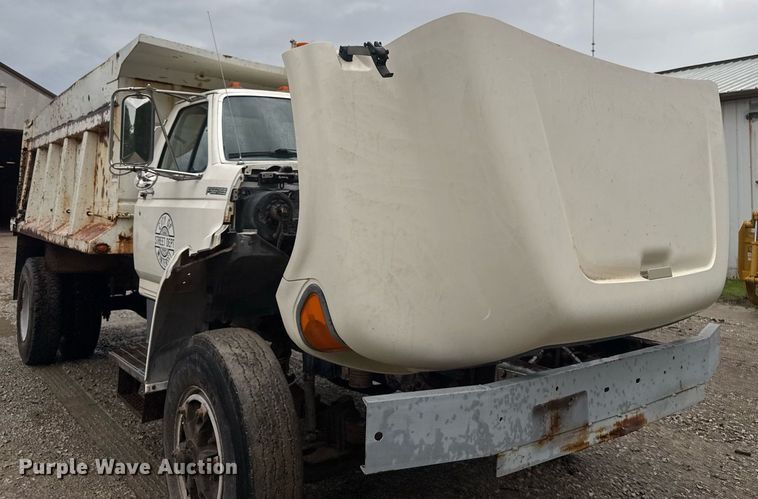 image for item EM2079 1998 Ford F700 dump truck