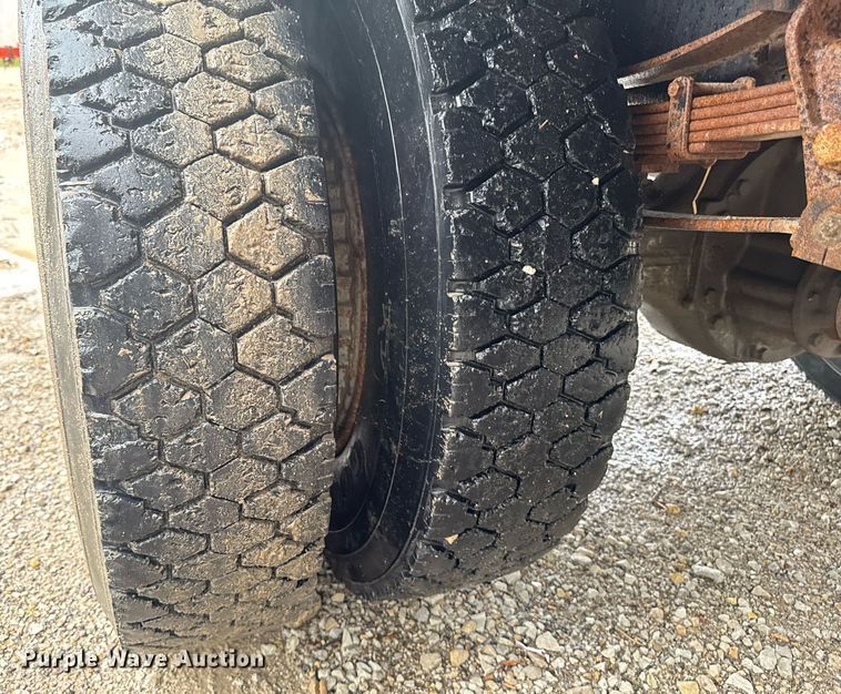 image for item EM2079 1998 Ford F700 dump truck