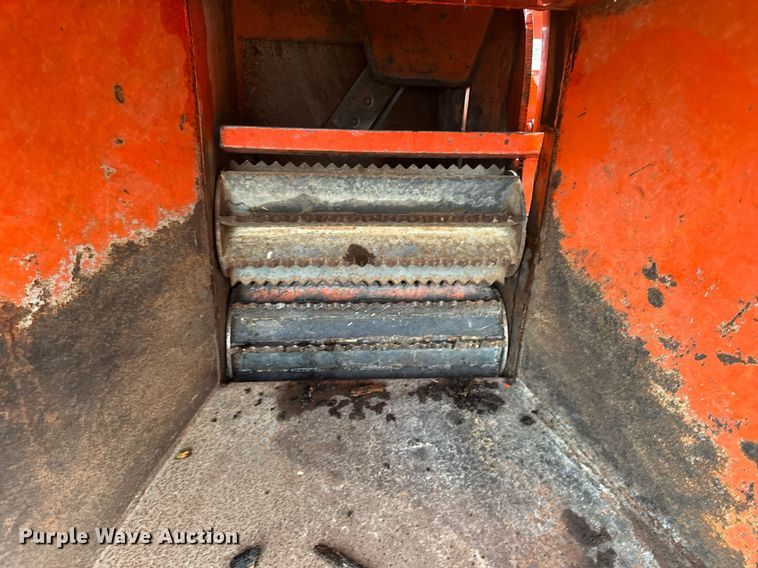 image for item EM2080 Eeger Beaver wood chipper