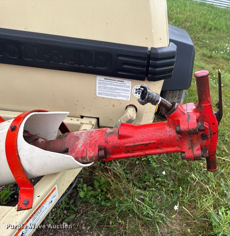 image for item EM2081 Ingersoll Rand P185WJD air compressor