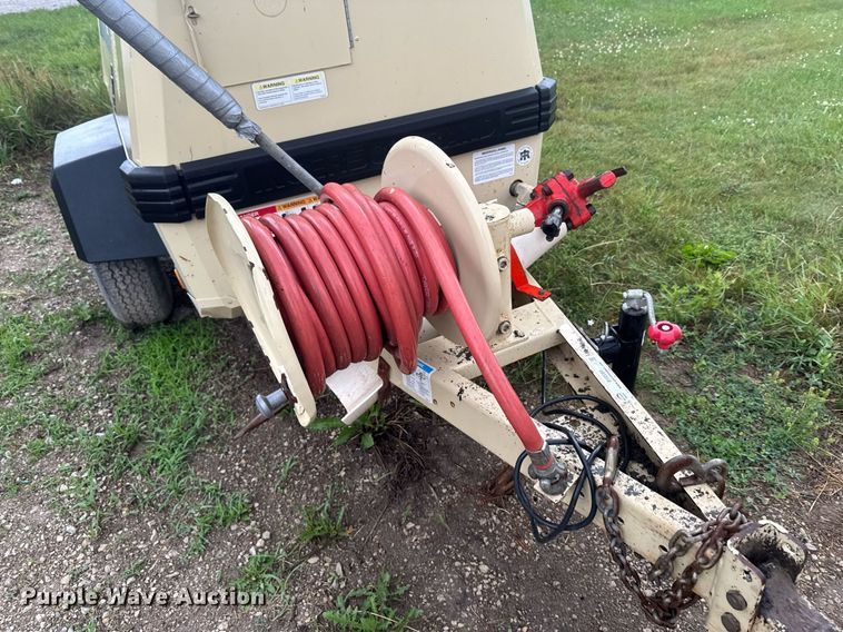 image for item EM2081 Ingersoll Rand P185WJD air compressor