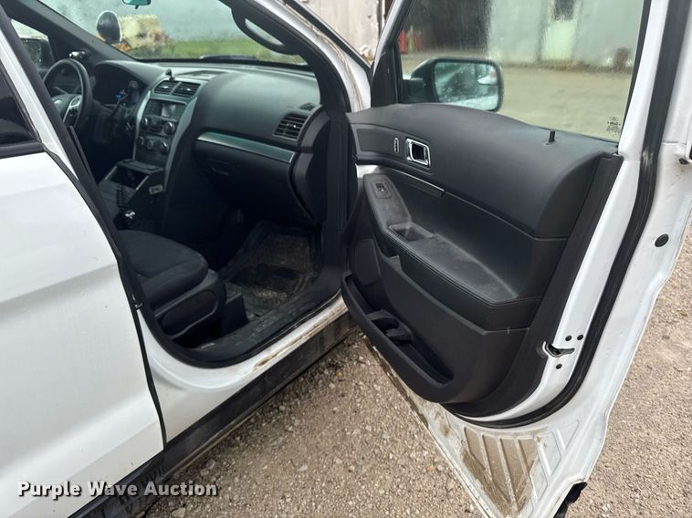 image for item EM2083 2015 Ford Explorer Police Interceptor SUV