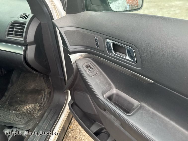 image for item EM2083 2015 Ford Explorer Police Interceptor SUV