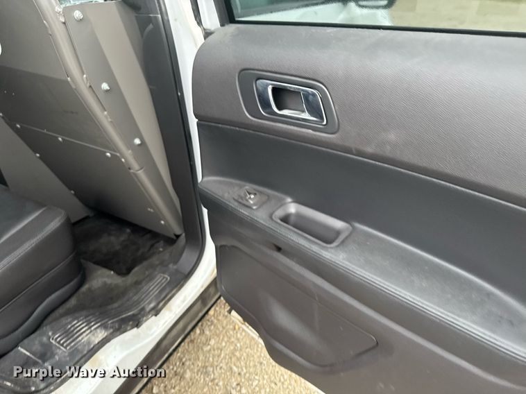 image for item EM2083 2015 Ford Explorer Police Interceptor SUV