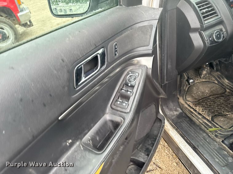 image for item EM2083 2015 Ford Explorer Police Interceptor SUV