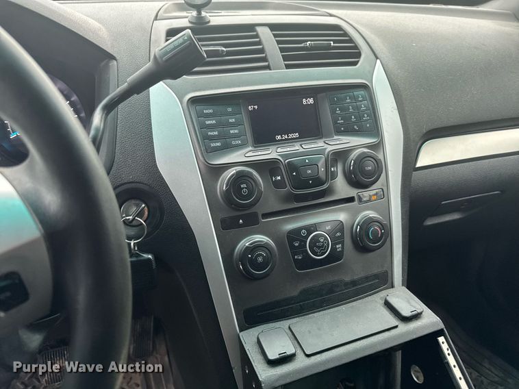 image for item EM2083 2015 Ford Explorer Police Interceptor SUV